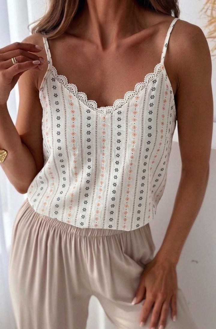 Avelon Lightweight  Cotton Linen Blend Scallop V Neck Cami Top