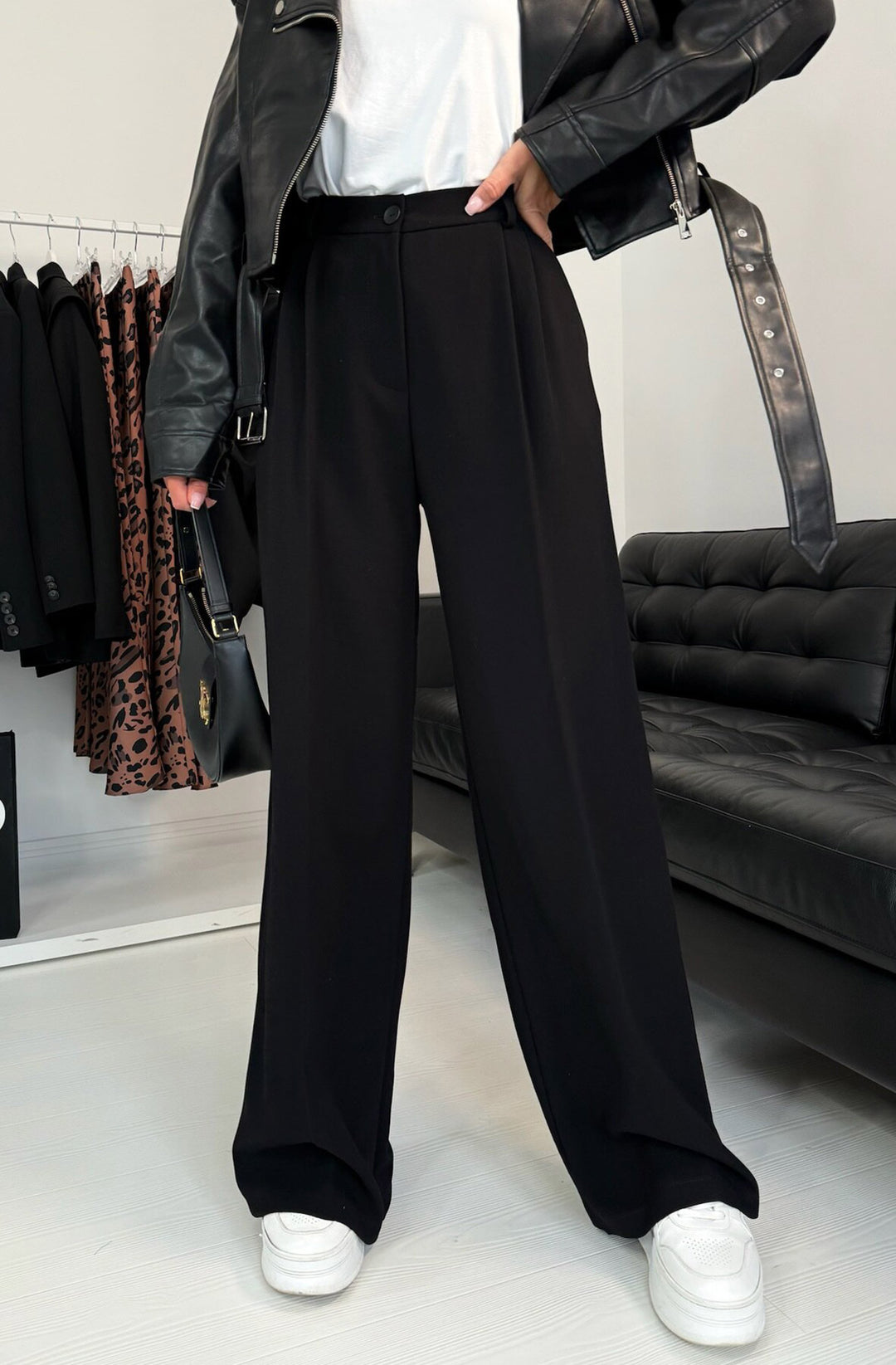 Kym Pocket Detail Wide Leg Trousers - Black