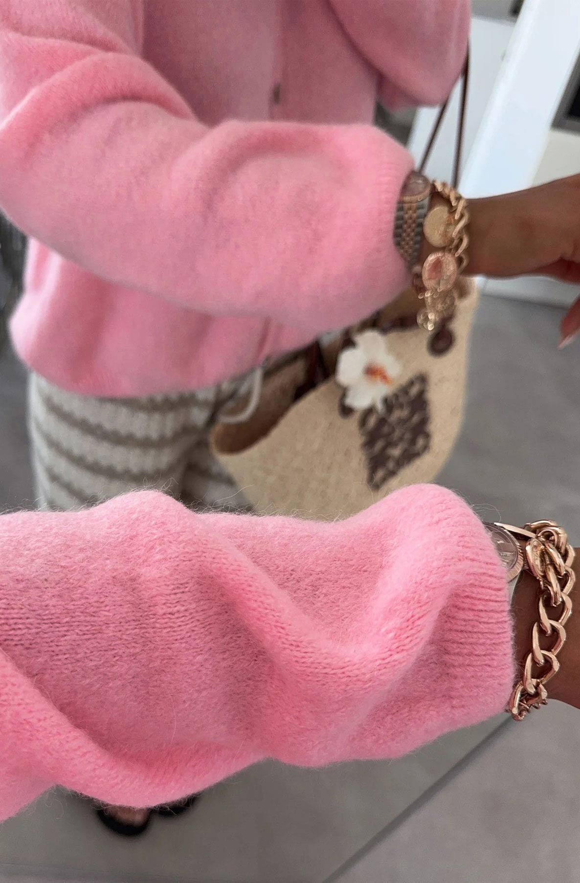 Rebecca Long Sleeves Light Knitted Cardigan-Pink